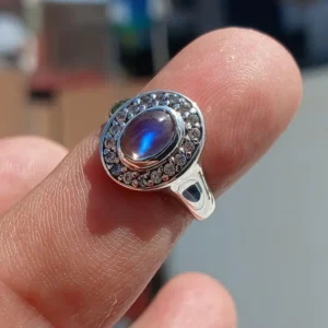 Natural Moonstone Ring, Gemstone Ring, Sterling Silver Ring, Solitaire Ring, oval Ceylon Moonstone, 18 CZ, moonstone jewelry, gift, Size 5.5